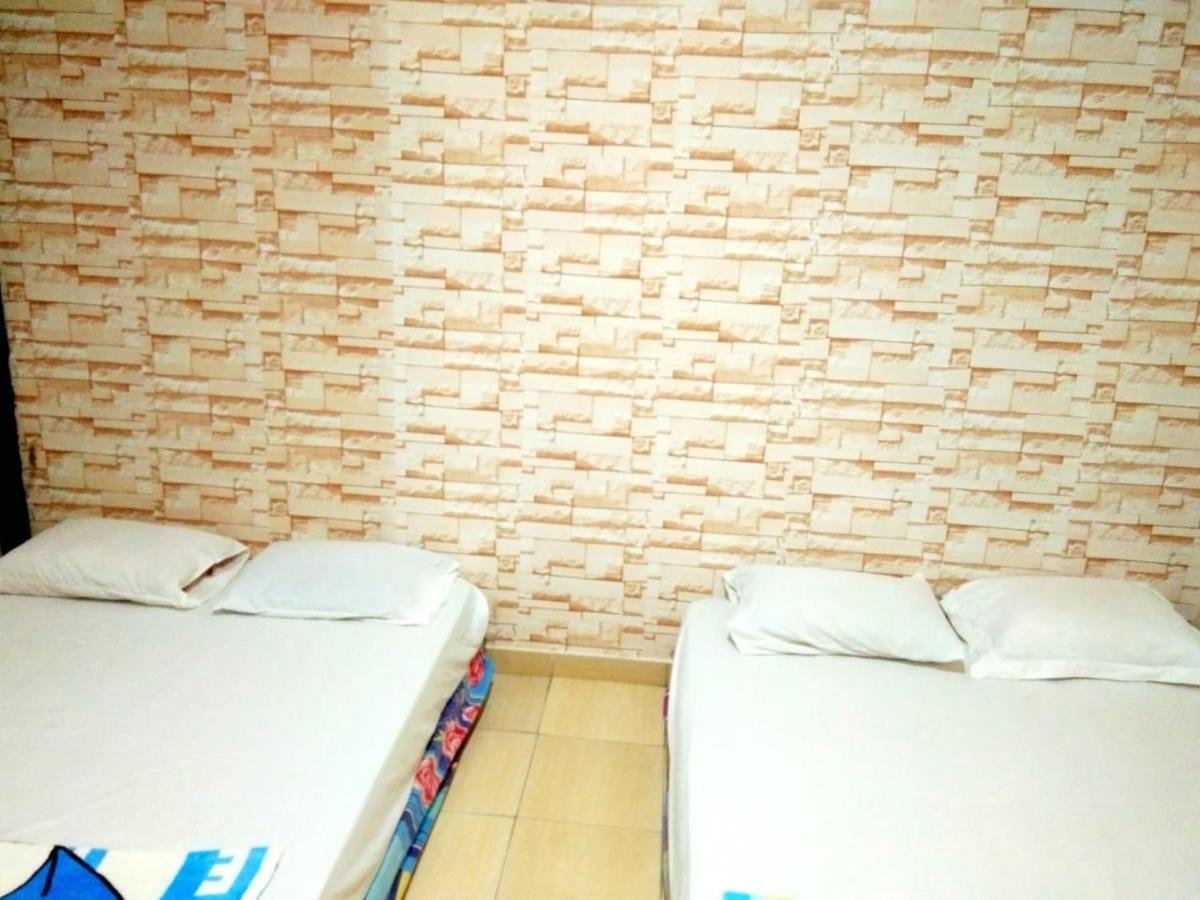 Bunar Tunggal Villa n Resto Anyer Exterior foto
