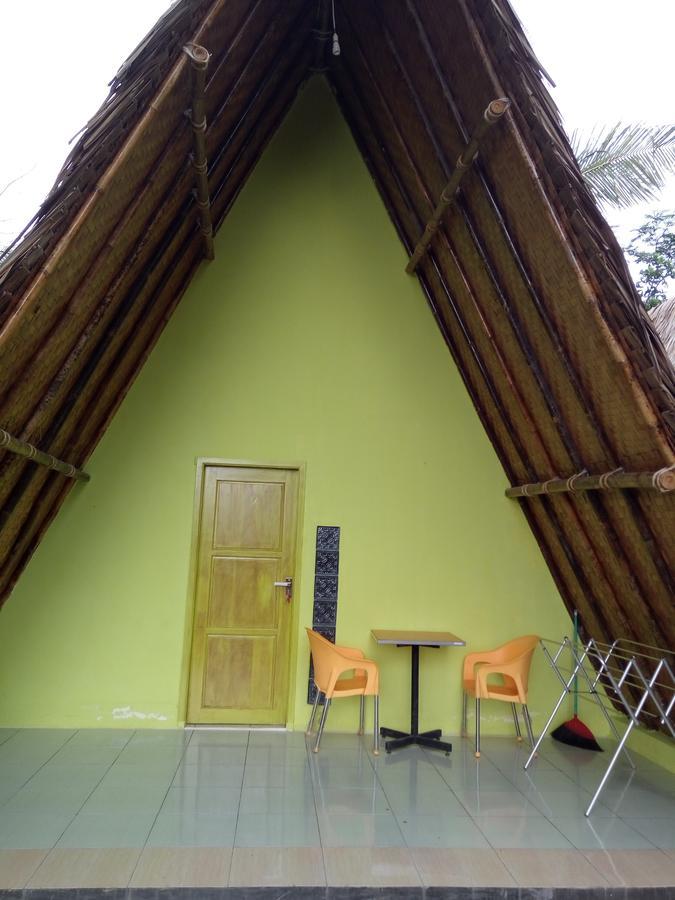 Bunar Tunggal Villa n Resto Anyer Exterior foto